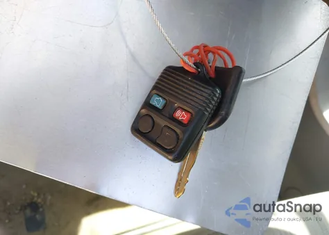 2008 Ford Focus Se/Ses from USA, damaged, VIN 1FAHP35N38W178570